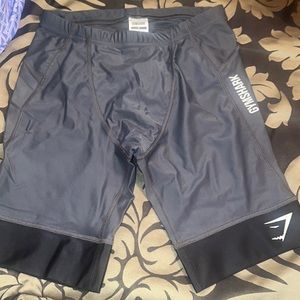*NEW* Gym Shark biker shorts